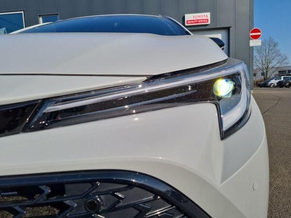 Toyota Corolla 1.8 Hybrid TS Teamplayer + Technikpaket