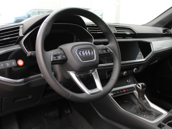 Audi Q3 Sportback 40 TFSI quattro S tronic S-LINE+AHK