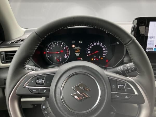 Suzuki Swift 1.2 COMFORT Navi Rückfahrkamera Sitzheizung 5 JAHRE GARANTIE