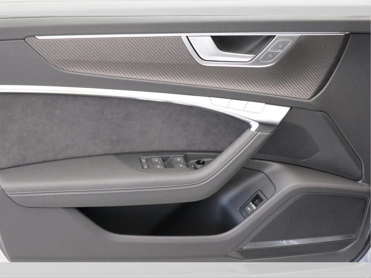 Audi RS6 Avant 4.0 TFSI quattro