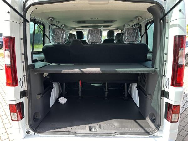 Nissan Primastar Kombi L1H1 TEKNA 8-SITZER - 170PS DCT - SOFORT VERFÜGBAR