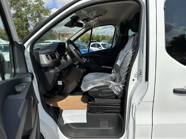 Nissan Primastar Kombi L1H1 TEKNA 8-SITZER - 170PS DCT - SOFORT VERFÜGBAR
