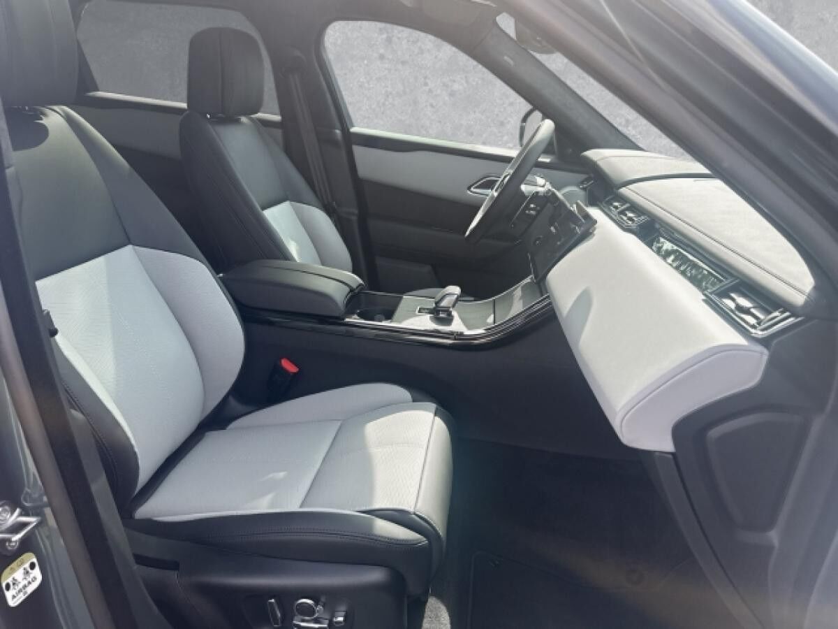 Land Rover Range Rover Velar D300 Autobiography 22'' WinterBlackPak Geste