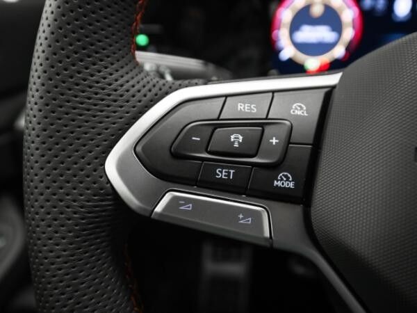 Volkswagen Golf GTI 2.0 TSI DSG AHK Navi HuD IQ.Light
