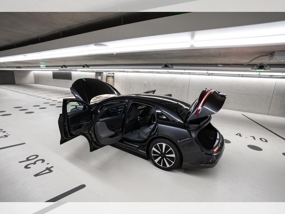 Lucid Air PURE (WLTP-Reichweite 831 km): INKL. Überführung & Wartung