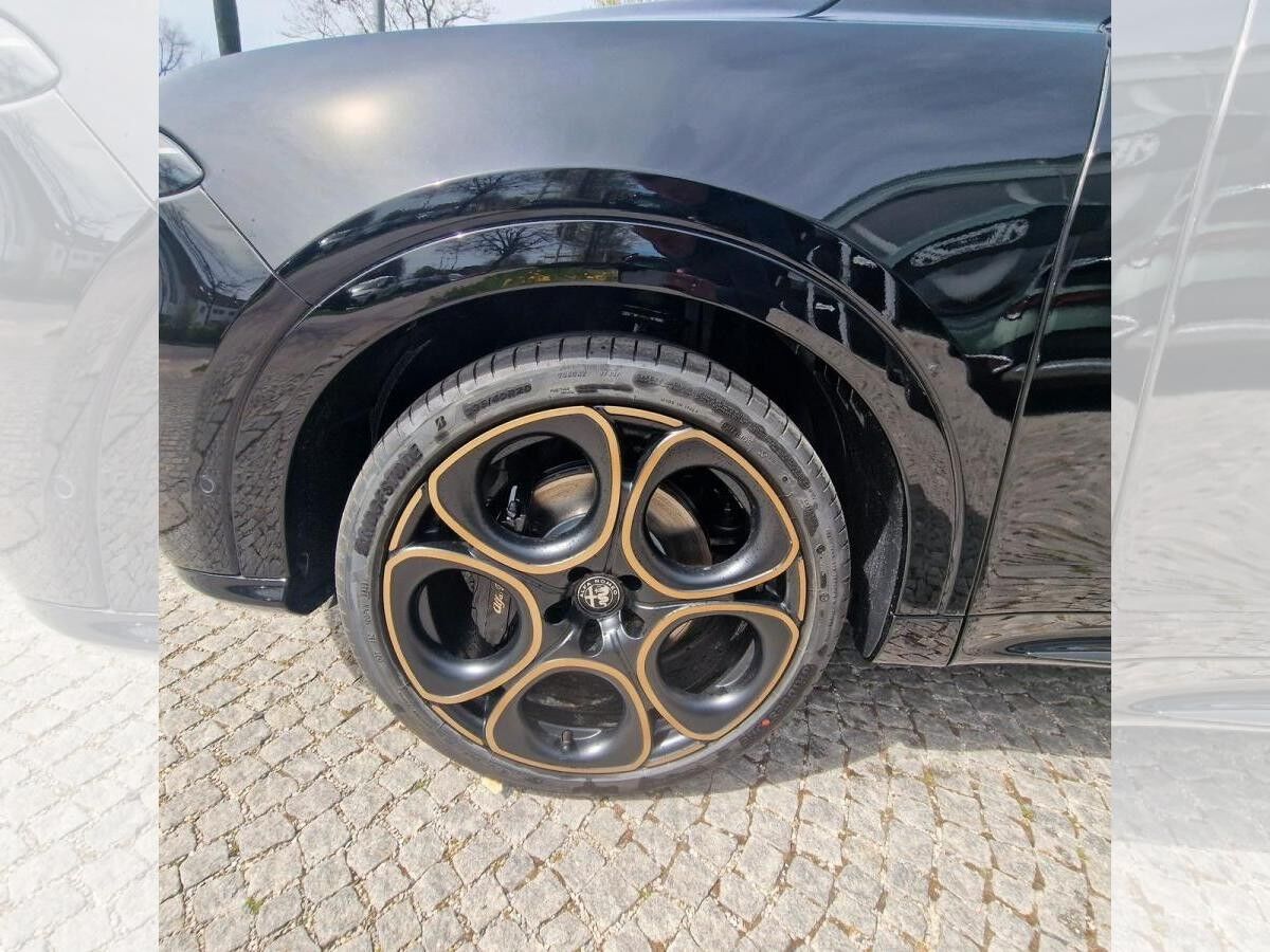 Alfa Romeo Tonale Ibrida INTENSA 1.5 VGT 160ps 48V-Hybrid