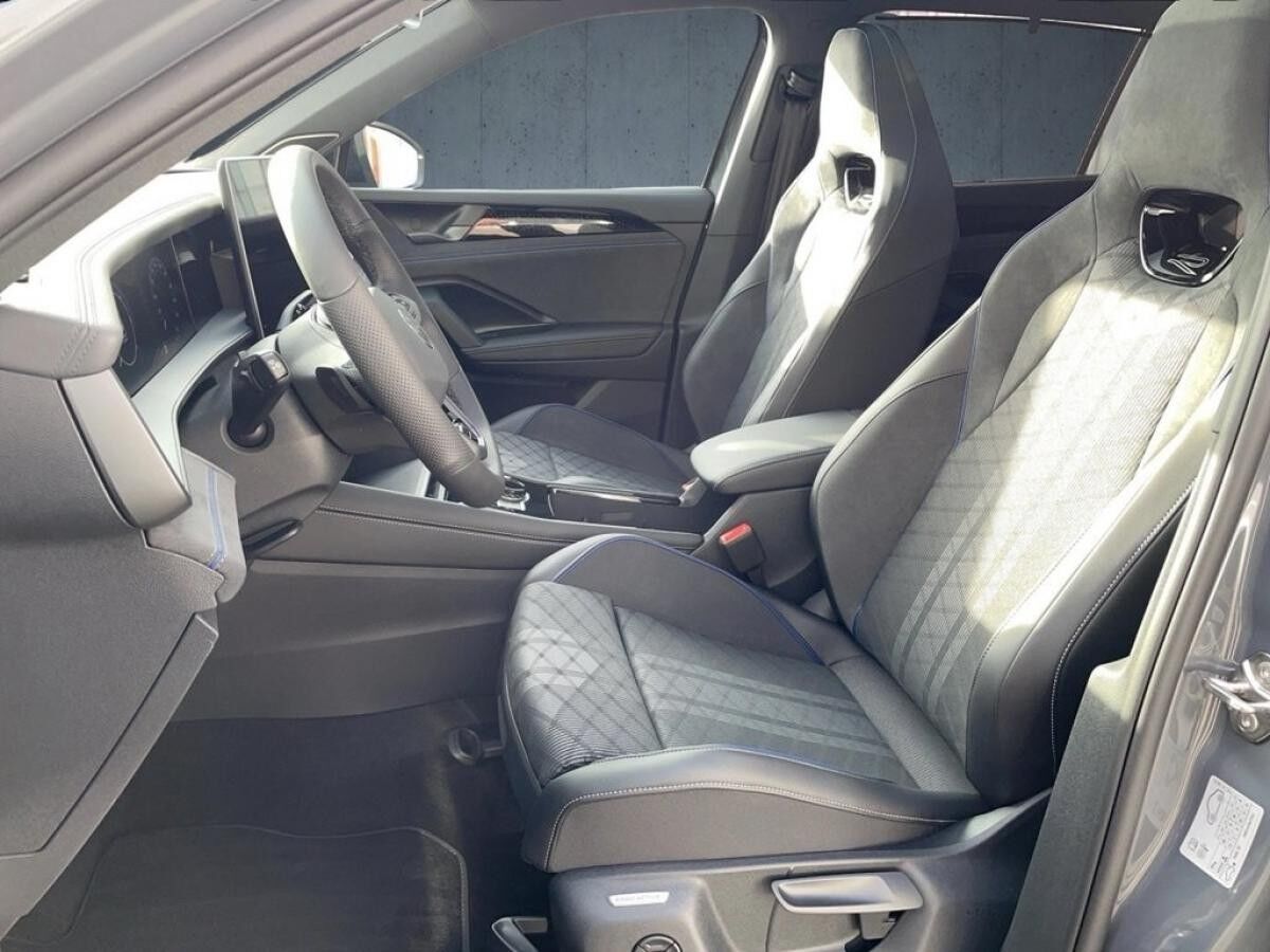 Volkswagen Tayron R-Line 2.0 TDI  4M DSG,*7 Sitzer*AHK*ACC*Standhz*Pano*Black Style