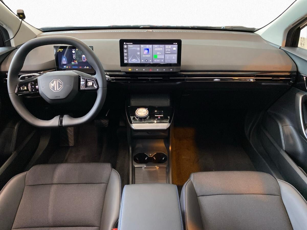 MG MG4 Luxury 5d 150kW