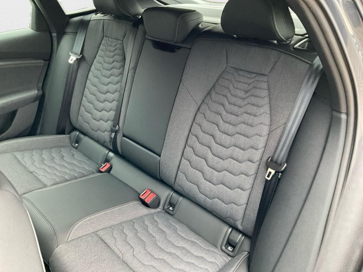 Audi A6 e-tron A6 Sportback e-tron S line Matrix 360° ACC