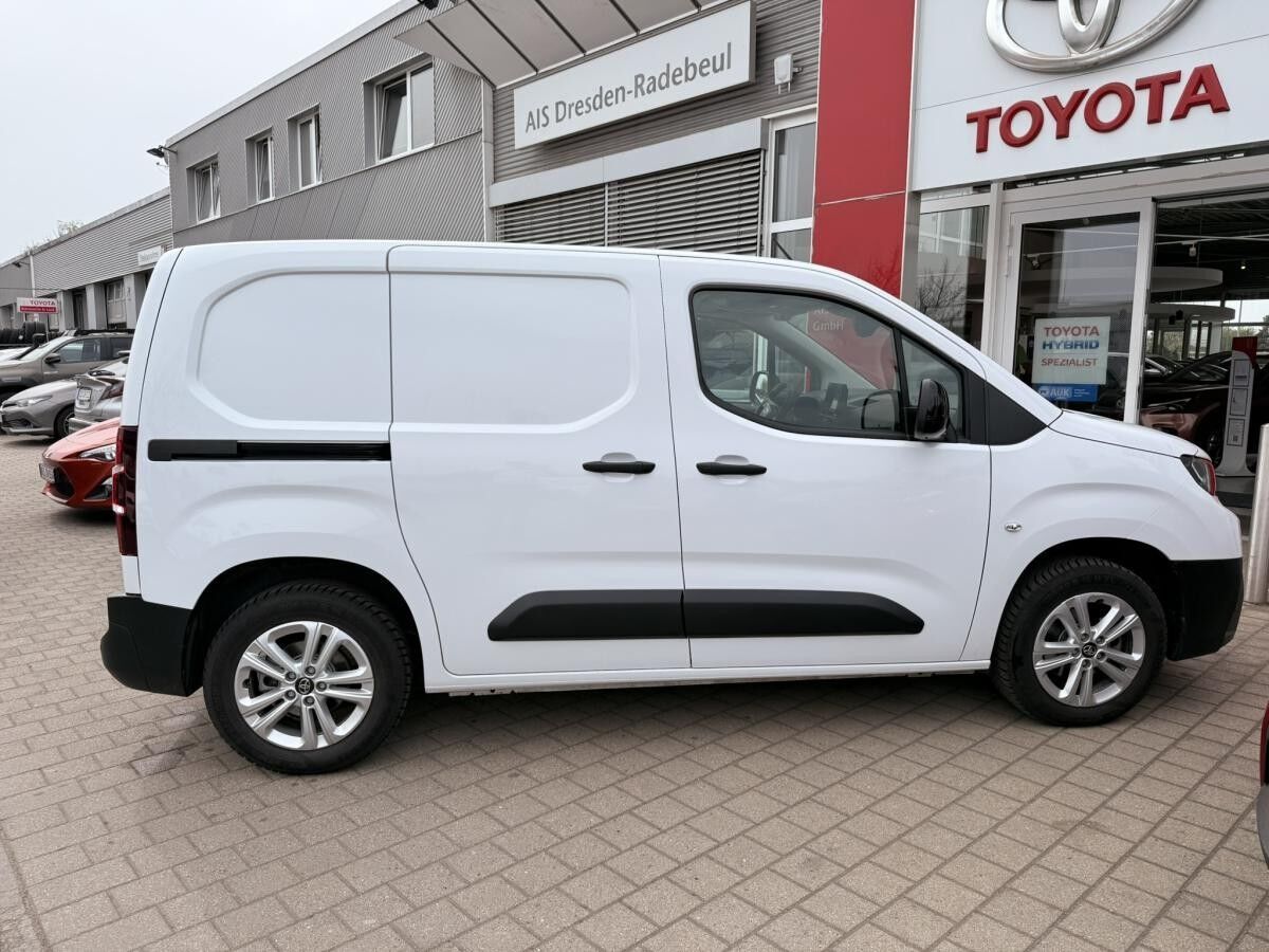 Toyota Proace City 1.5 D-4D 130 PS 8-Stufen-Automatik L1 Comfort **Bis zu 15 Jahre Garantie!**