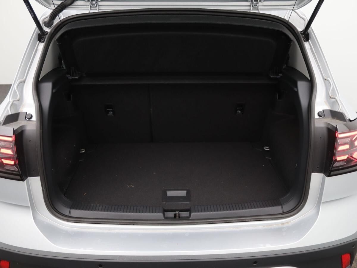 Volkswagen T-Cross Style 1.0TSI / Matrix, IQDrive, AHK, ACC