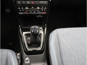 Volkswagen T-Cross Style 1.0TSI / Matrix, IQDrive, AHK, ACC