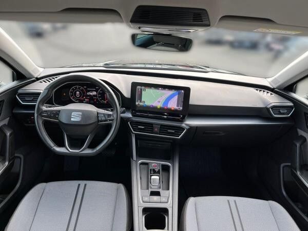 Seat Leon Sportstourer Style 1.5 eTSI DSG / Navi, LED