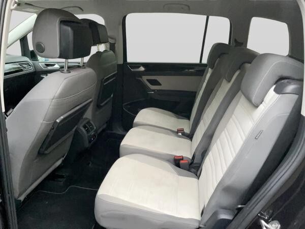 Volkswagen Touran 2.0 TDI DSG Highline / SOFORT VERFÜGBAR !