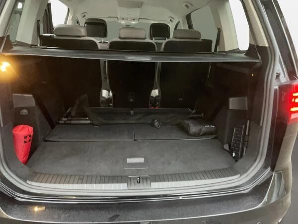Volkswagen Touran 2.0 TDI DSG Highline / SOFORT VERFÜGBAR !