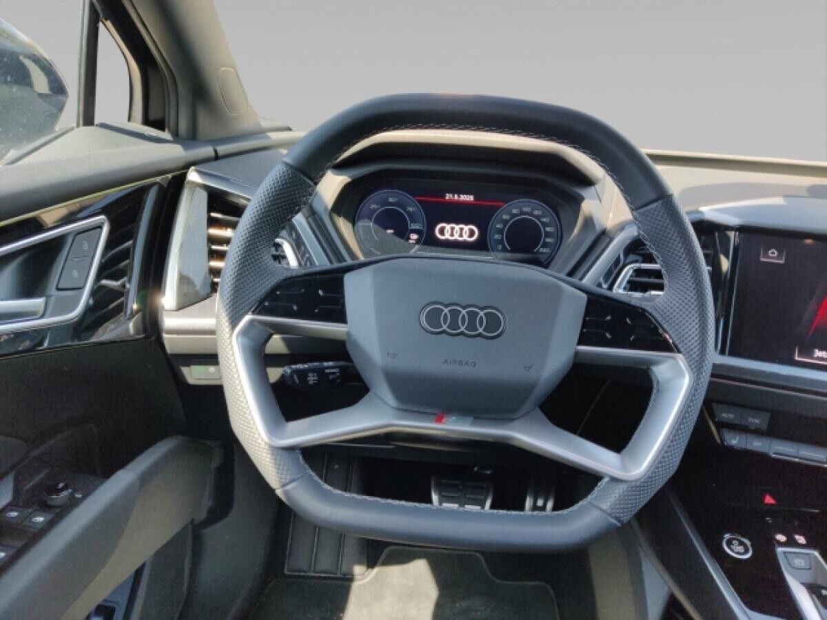 Audi Q4 e-tron Sportback 45 quattro S line Matrix AHK