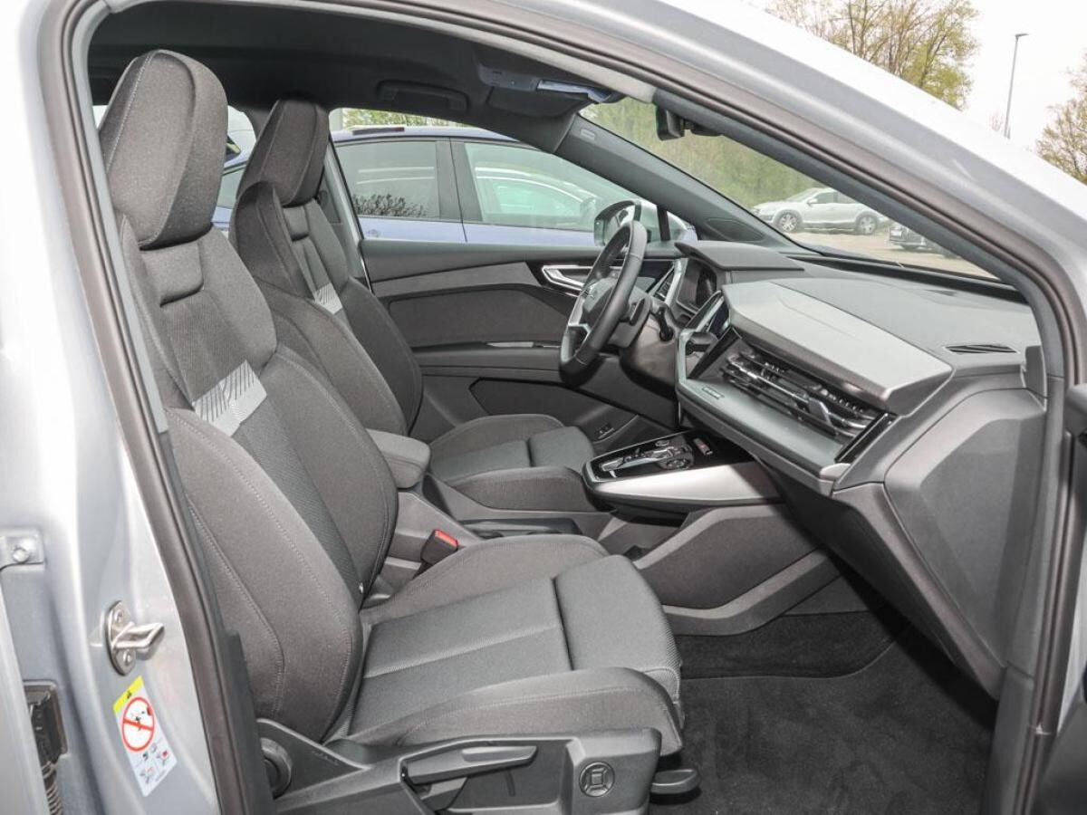 Audi Q4 e-tron 50 quattro ACC+KAMERA+MATRIX+NAVI+19`