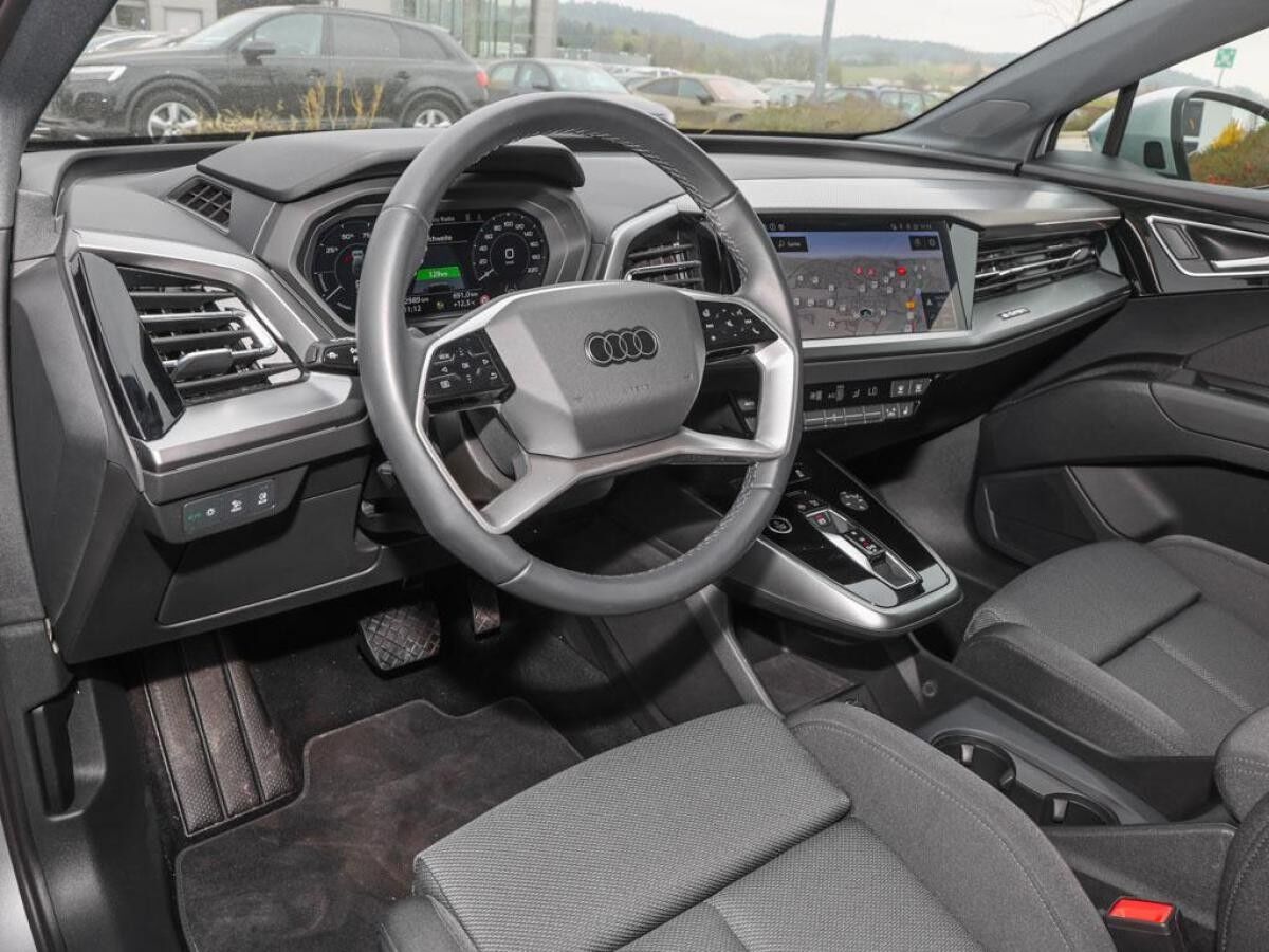 Audi Q4 e-tron 50 quattro ACC+KAMERA+MATRIX+NAVI+19`