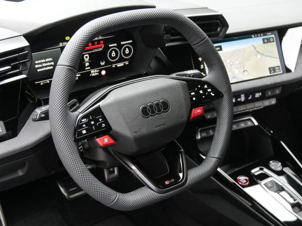 Audi RS3 RS 3 Sportback 19"Alu, RS-Sportabgaanlage Lagerwagen !