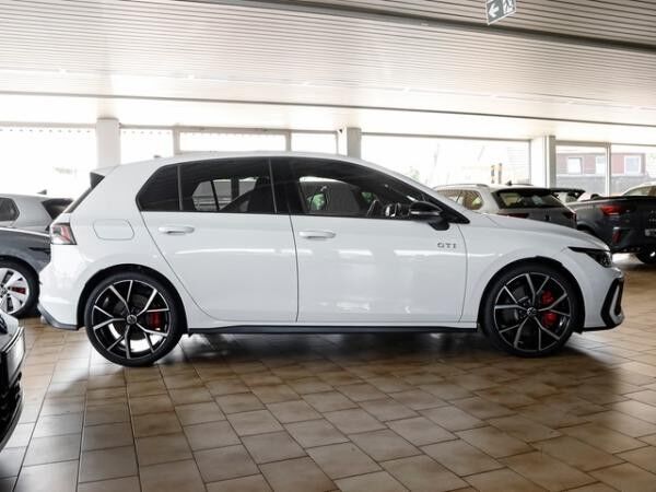 Volkswagen Golf VIII 2.0 TSI DSG GTI PANO HUD IQ-Light