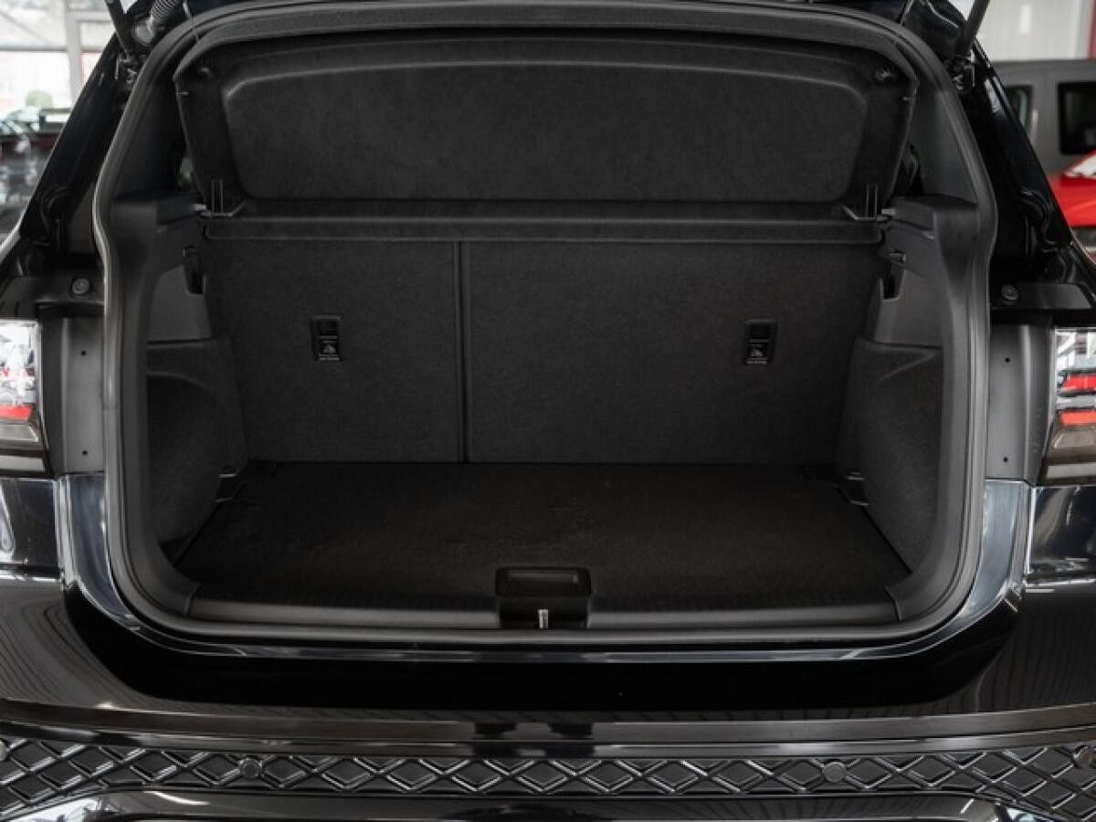 Volkswagen T-Cross 1.5 TSI DSG R-Line LED Matrix AHK Navi ACC