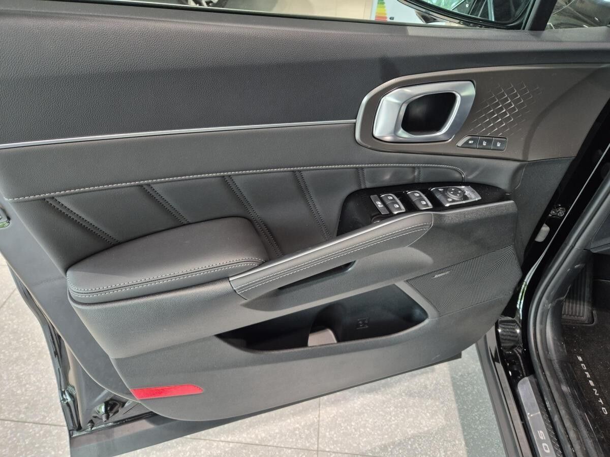 Kia Sorento PLATINUM *sofort lieferbar* in Ludwigsburg bei Auto Haass