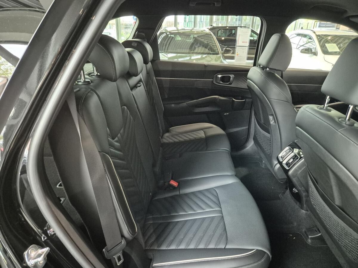Kia Sorento PLATINUM *sofort lieferbar* in Ludwigsburg bei Auto Haass