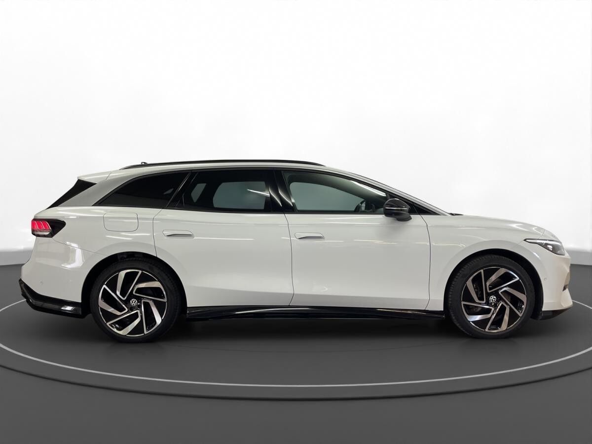 Volkswagen ID.7 Tourer Pro AHK LED LM 20" Navi ACC App-Connect