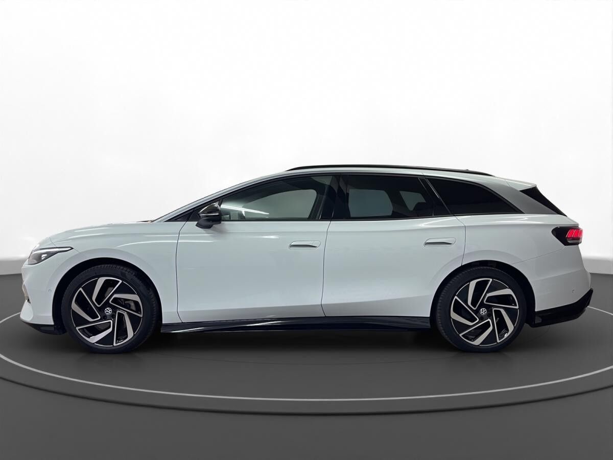 Volkswagen ID.7 Tourer Pro AHK LED LM 20" Navi ACC App-Connect