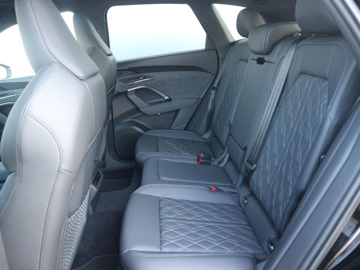 Audi SQ5 SUV TFSI S tronic*PANO*LUFT*TECH PRO*HuD*