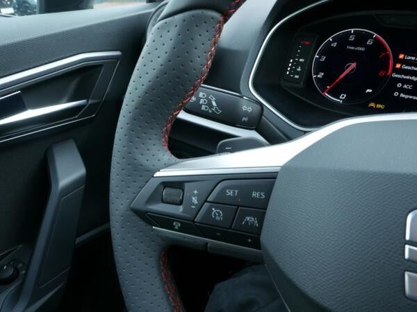 Seat Arona FR Black Edition 1.0 TSI - SHZ NAVI ACC LED *SN720*