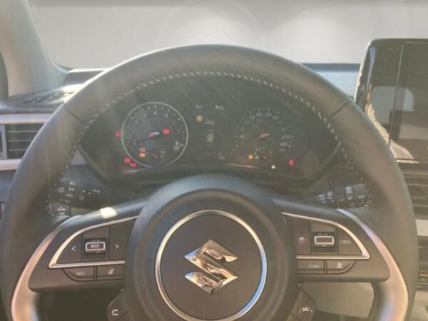 Suzuki Swift COMFORT 1.2 Navi Tempomat Rückfahrkamera 5 Jahre Garantie
