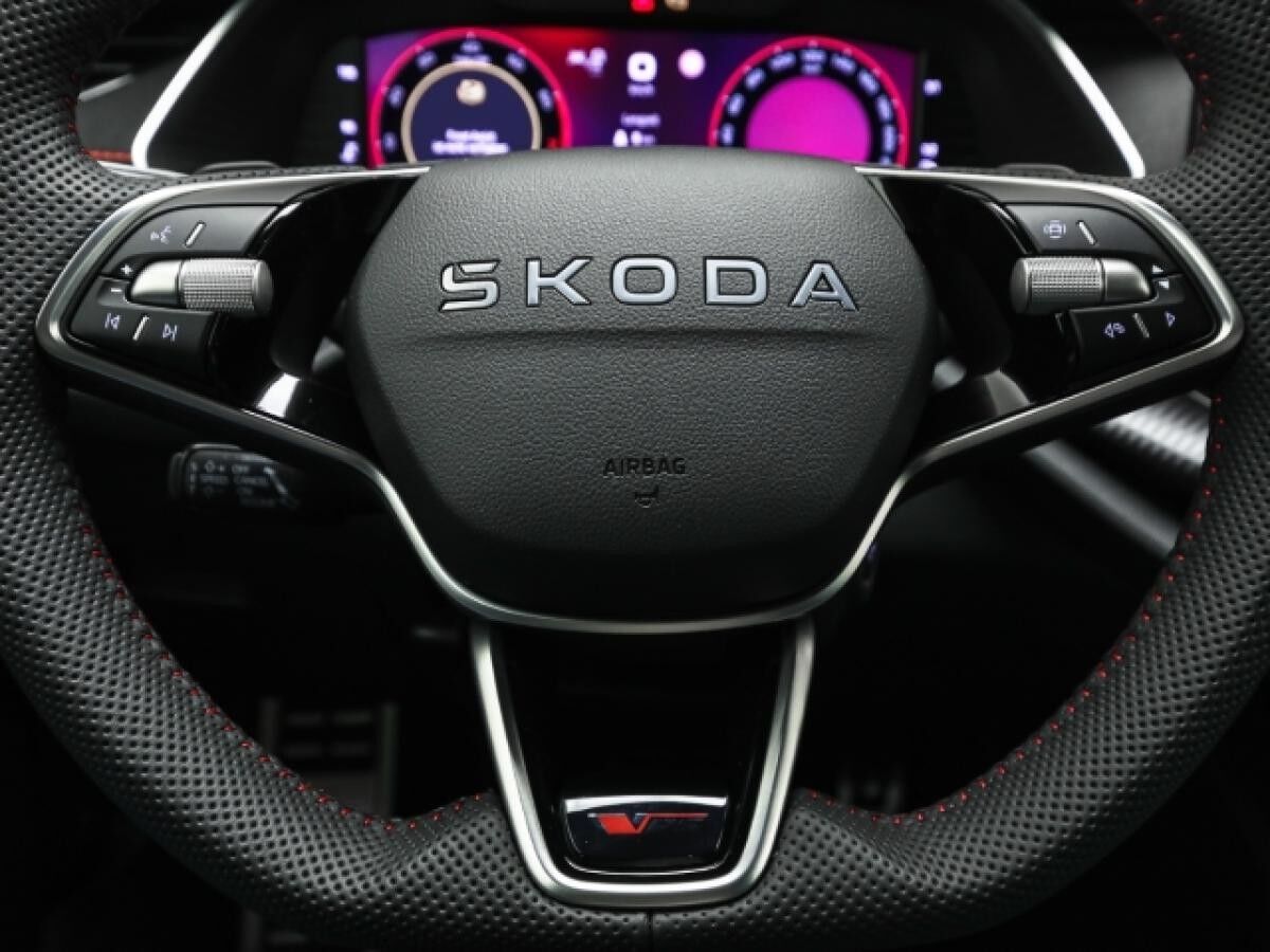 Skoda Octavia Combi RS 2.0 TSI Navi Kamera Matrix