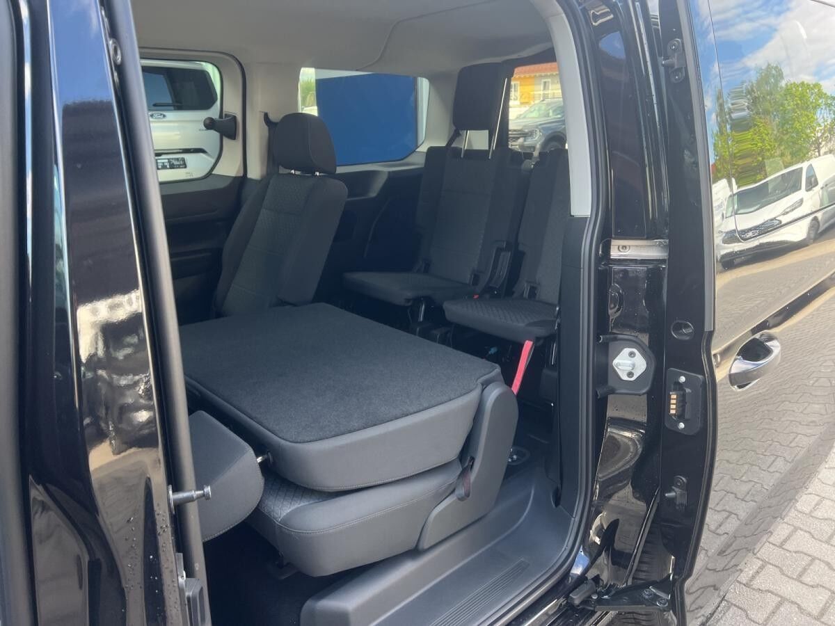 Ford Tourneo Connect Grand Titanium ACC