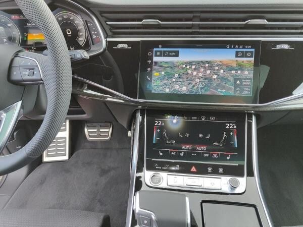 Audi Q8 SUV 55 TFSI e quattro tiptronic