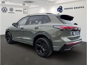 Volkswagen Tiguan 1.5eTSI DSG R-Line AHK+PANO+KEYLESS+NAVI+
