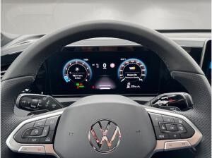 Volkswagen Tiguan 1.5eTSI DSG R-Line AHK+PANO+KEYLESS+NAVI+