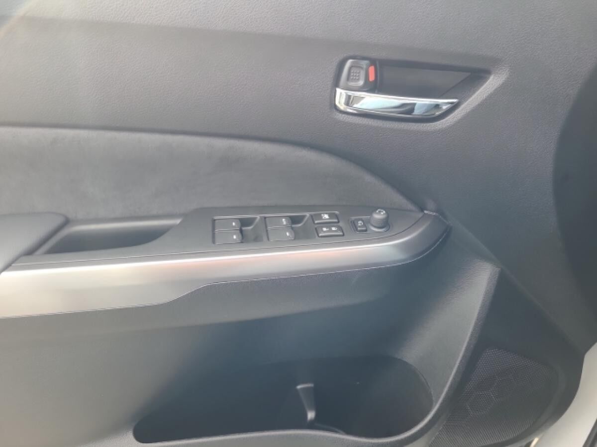 Suzuki Vitara 1.4 HYBRID Comfort+ Navi LED Klimaautom DAB SD SHZ Keyless Entry Keyless Ausparkassistent