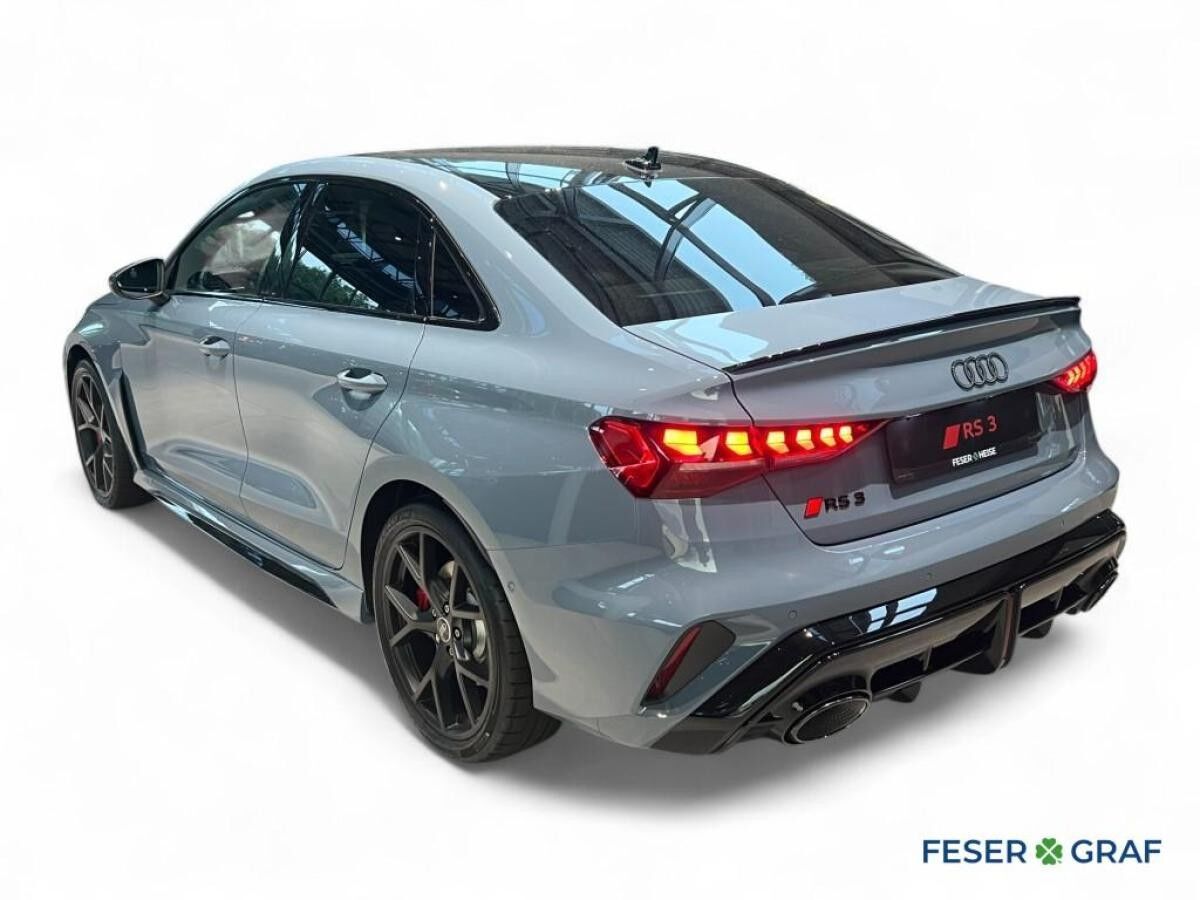 Audi RS3 Limousine Matrix/SportAGA/Vmax280Kmh/360°Cam