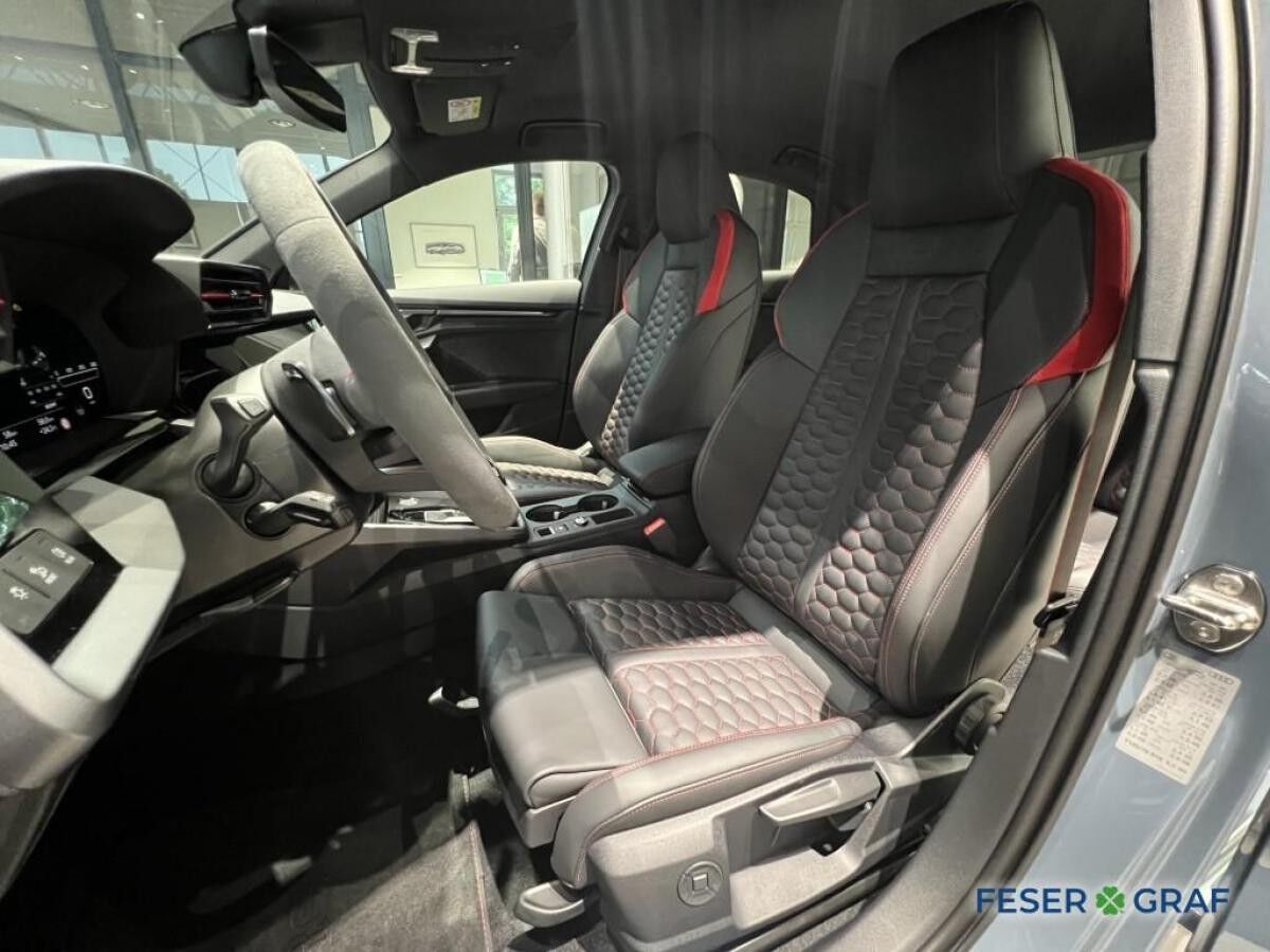 Audi RS3 Limousine Matrix/SportAGA/Vmax280Kmh/360°Cam