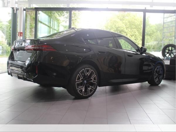 BMW i5 M60 xDrive M PRO+20 LM+PANODACH+HEAD-UP+ACC+E-SITZ+TRAVEL