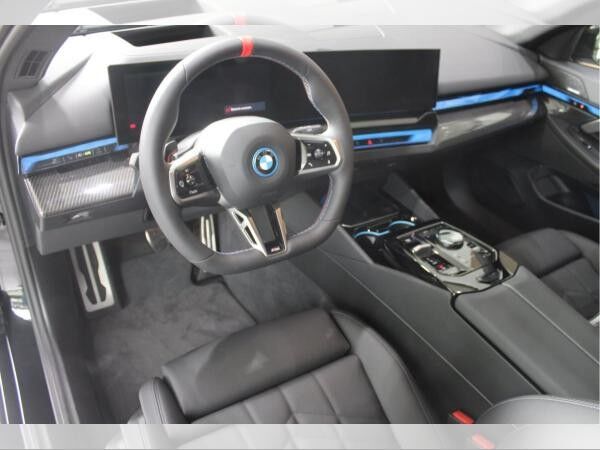 BMW i5 M60 xDrive M PRO+20 LM+PANODACH+HEAD-UP+ACC+E-SITZ+TRAVEL