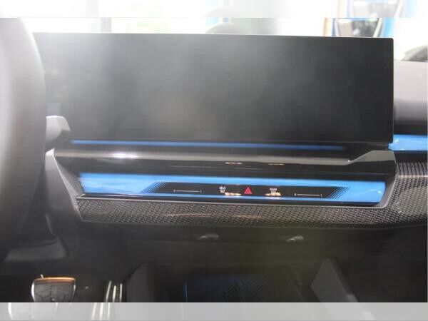BMW i5 M60 xDrive M PRO+20 LM+PANODACH+HEAD-UP+ACC+E-SITZ+TRAVEL
