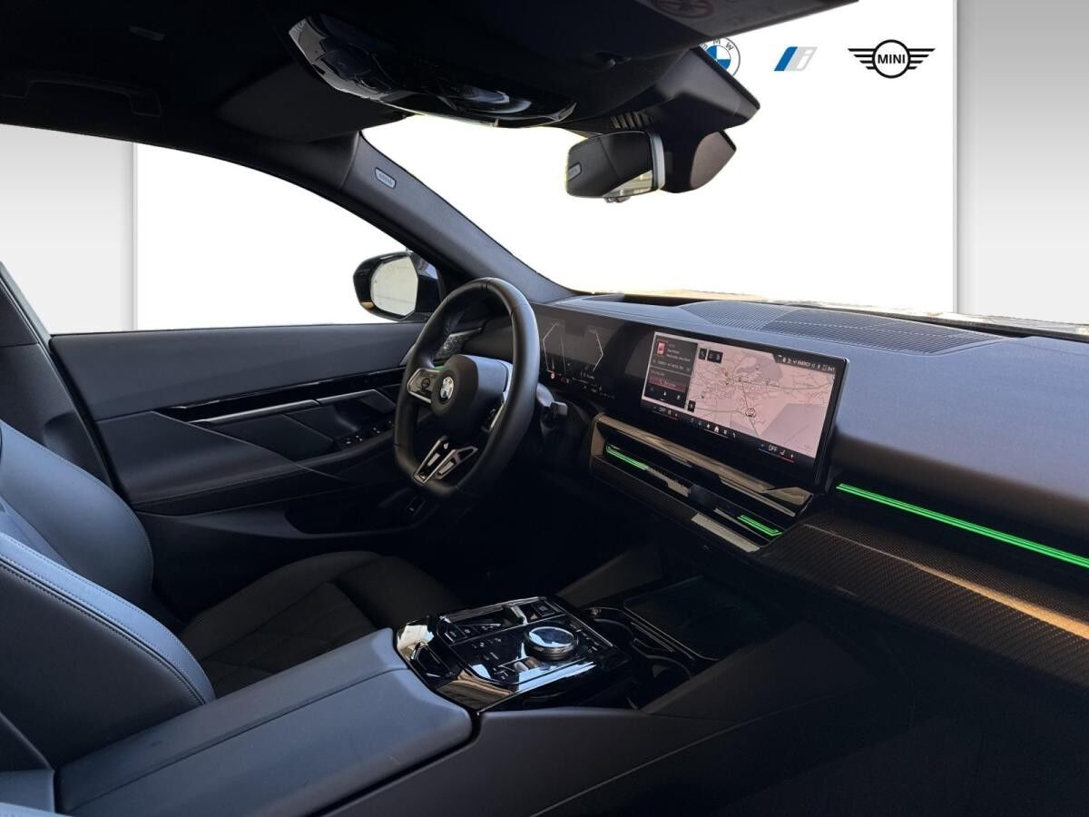 BMW 540 d xDrive Touring AKTION M-PRO STHZ AHK BMW 540 d xDrive Touring AKTION M-PRO STHZ AHK