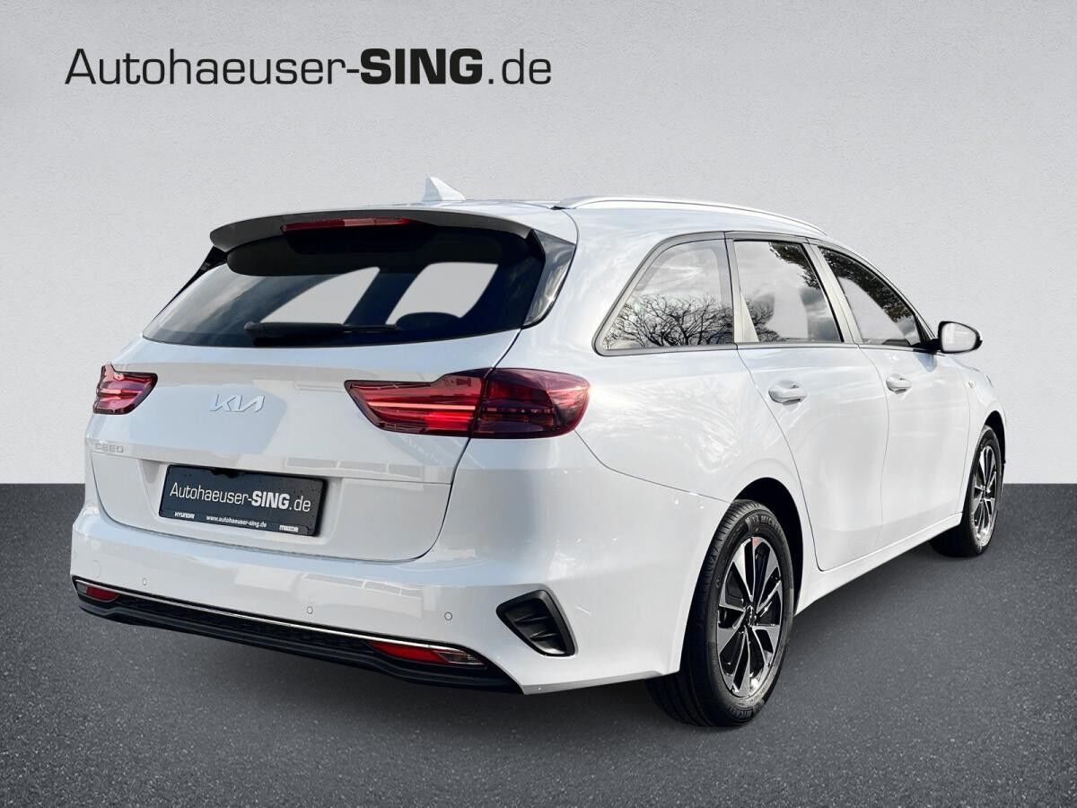 Kia Ceed SW Kombi Automatik Navi SHZ Kamera AppleCar