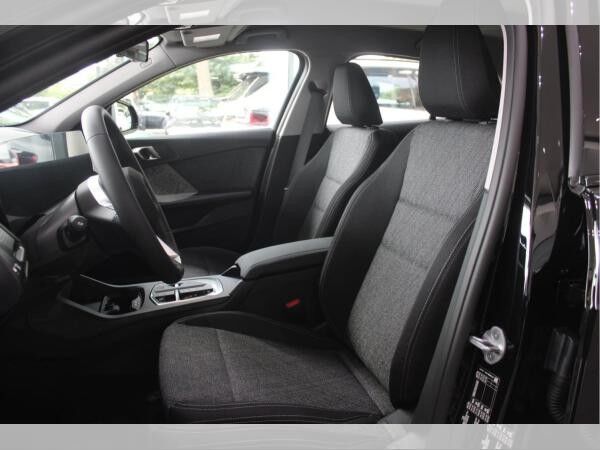 BMW 116 KLIMA.AUTO+17LM+AHK+RÜCKFAHRKAMERA+NAVI+SITZHEIZUNG