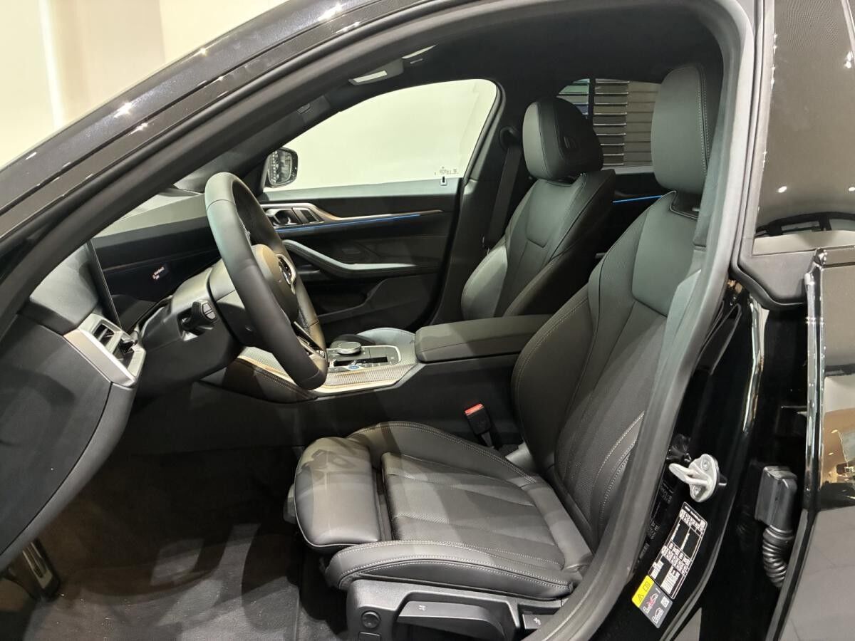 BMW i4 eDrive35 AKTION:INKL.WKR+M Sport+0,25DW+18LM+AHK+HEADUP+COMFORTPAKET