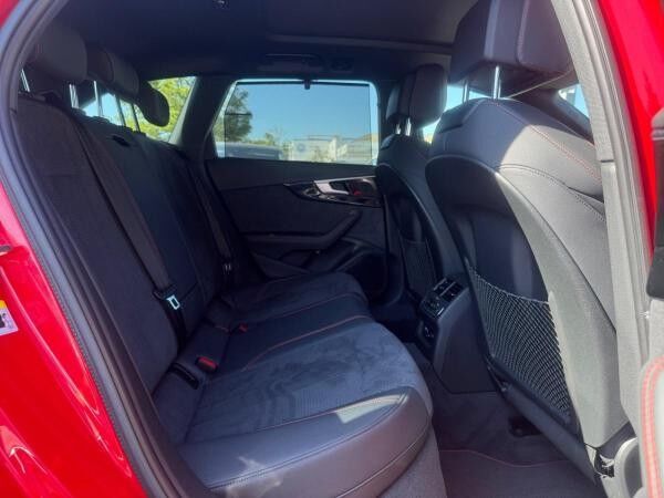 Audi A4 Avant S line 40 TFSI quattro ,S Line,PANO,PDC