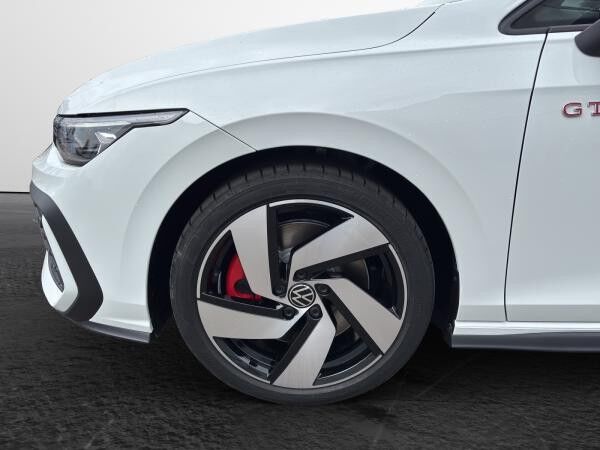 Volkswagen Golf GTI 8 2.0 TSI DSG