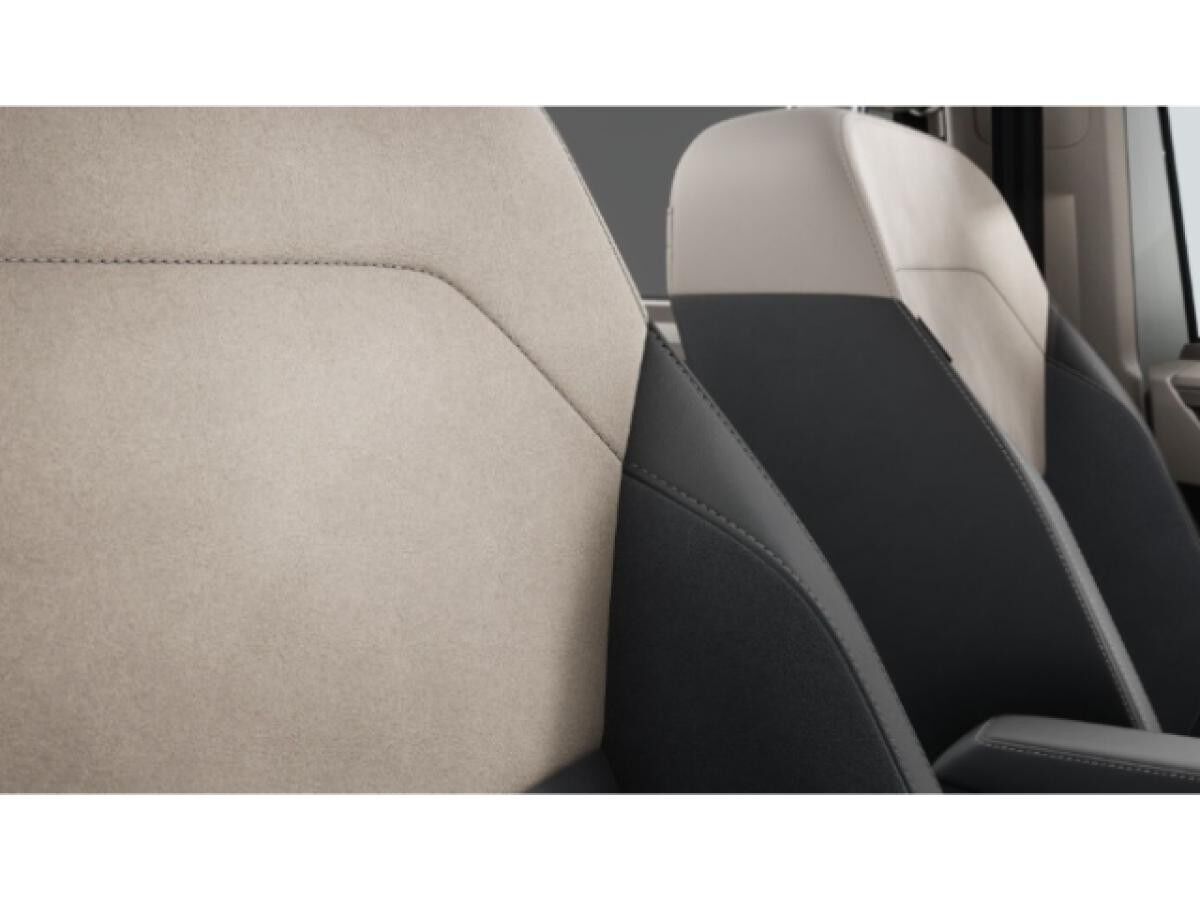 Volkswagen T7 Multivan Style Motor 2,0 TDI SCR KÜ AHK Navi StdH LED-Matrix Klima